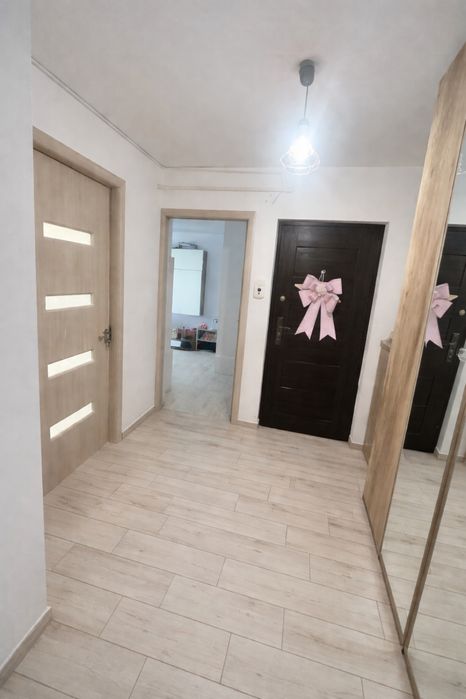 Apartament 2 camere, decomandat