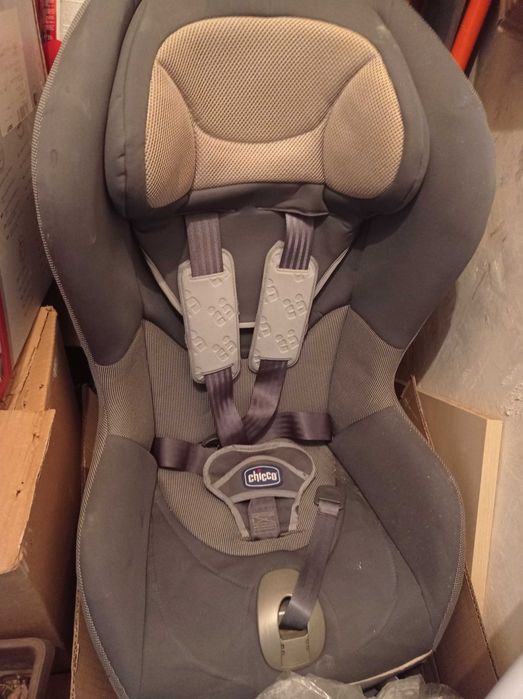 Детски Стол chicco за автомобил