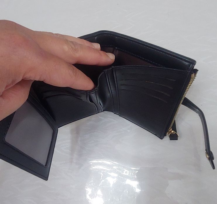 Новое портмоне за 3 500тг