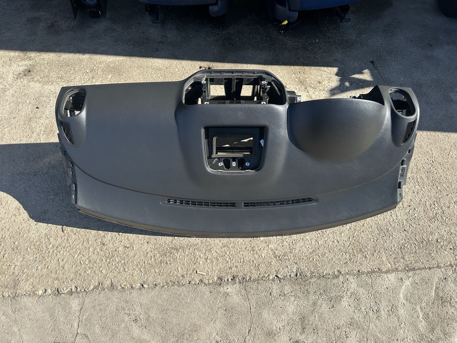 Табло със десен airbag за VW Golf Plus