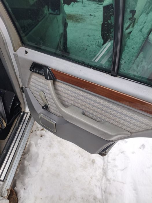 Мерседес 124 и Мазда 626