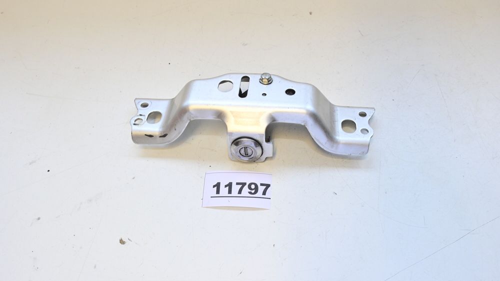 Suport Fixare Incuietoare Rezervor Benzina Honda CBR600RR 2007 - 2012