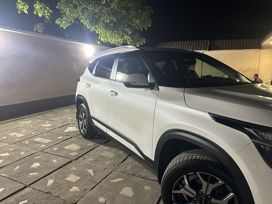 Kia seltos.