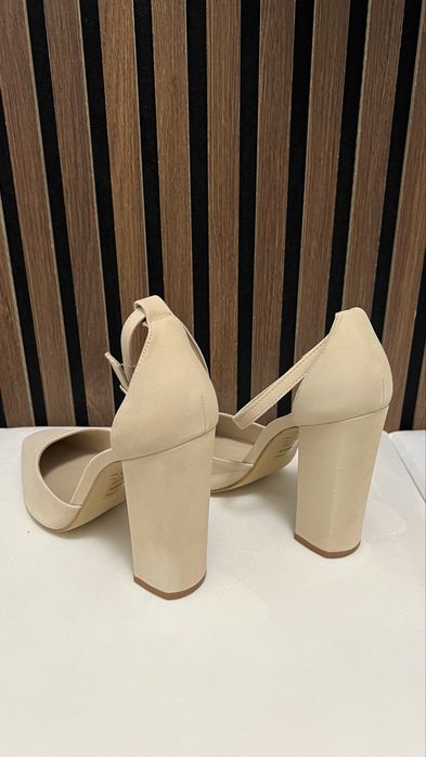 Pantofi ALDO din piele - Nude mărimea 39