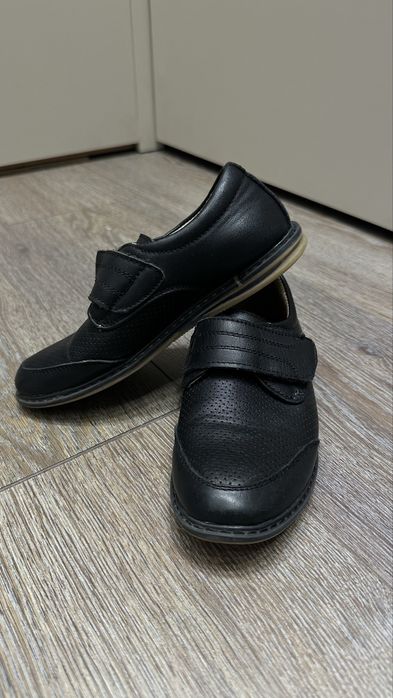 Продам обувь детская в отличном состояни