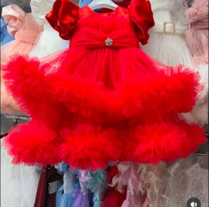 Прокатқа киімдер бар