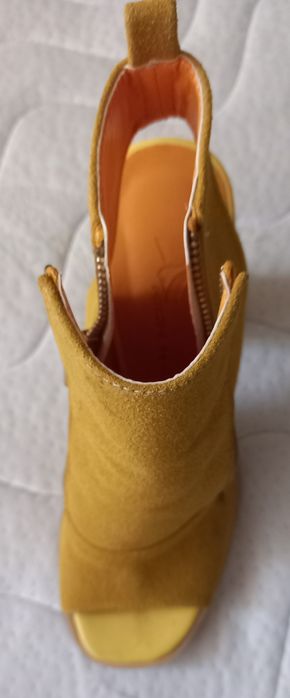 Дамски обувки - 37 номер без забележки