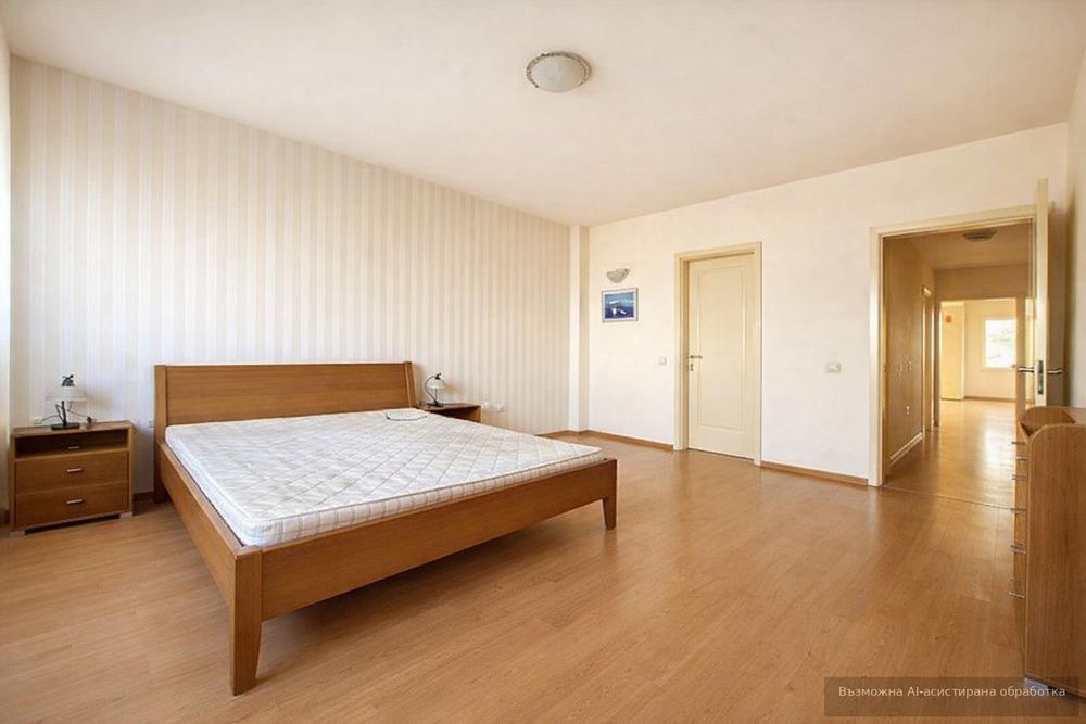 Дава се под наем Къща в Пловдив, Център - 582 кв.м за 2393.43 € - Снимка #3