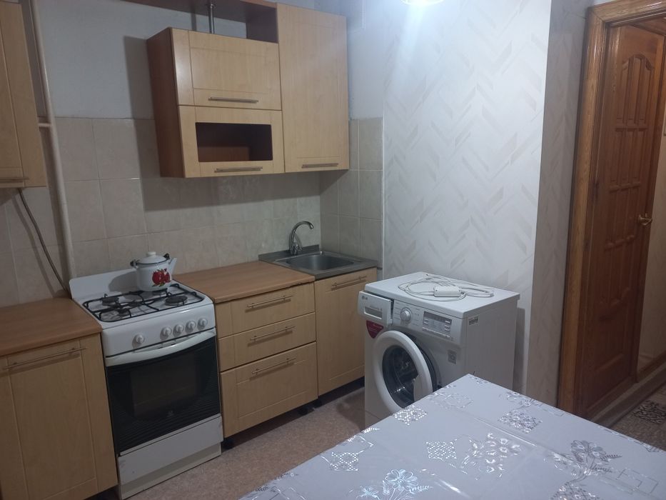 Сдам 1 ком.кв в районе университета Жубанова.