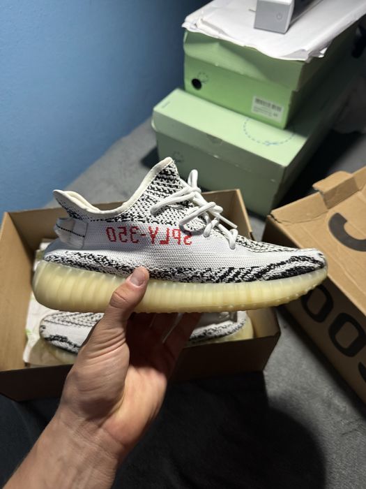 Adidas yeezy zebra