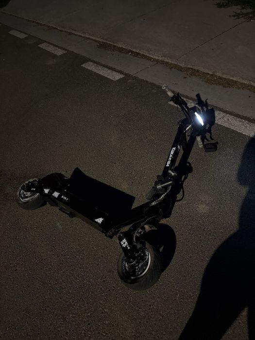 Vand Kukirin G4 2025, nu , halo knight , dualtron , ninebot,bicicleta !