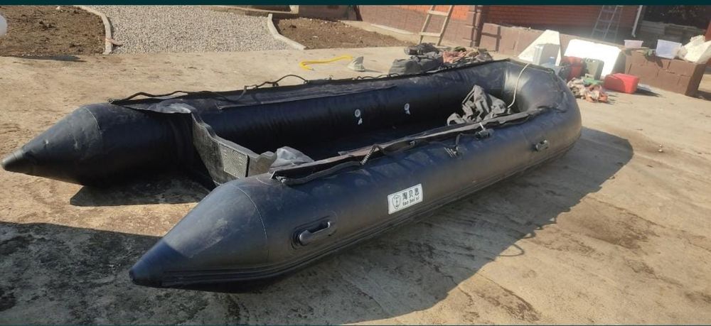 Лодка 4.8 в хорошем состояние