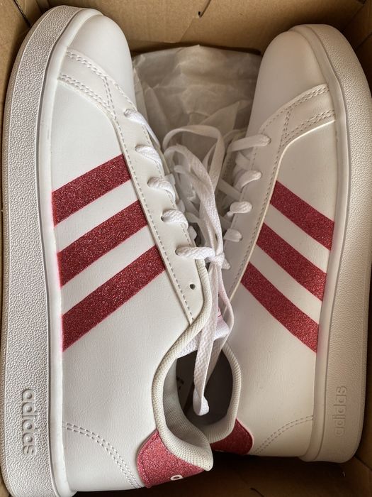 Adidas grand court k