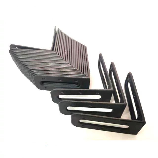 Уголки для системы выравнивания плитки.