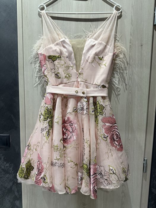 Рокля с пера Junona