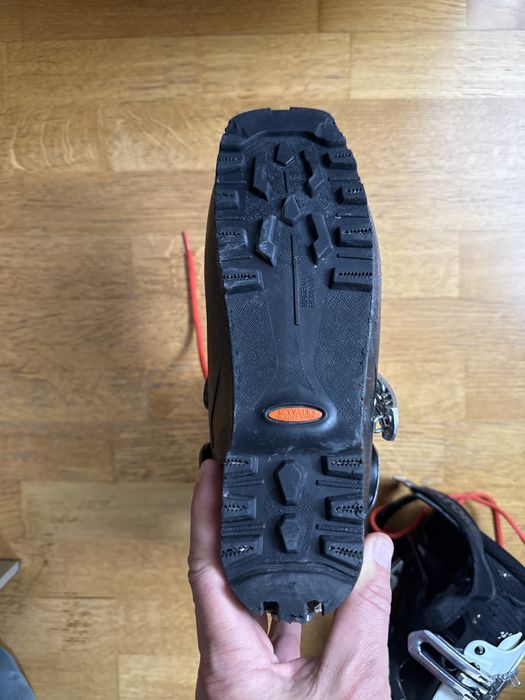 Vand clapari de tura Atomic Black nc Land