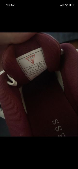 Încălțăminte Guess