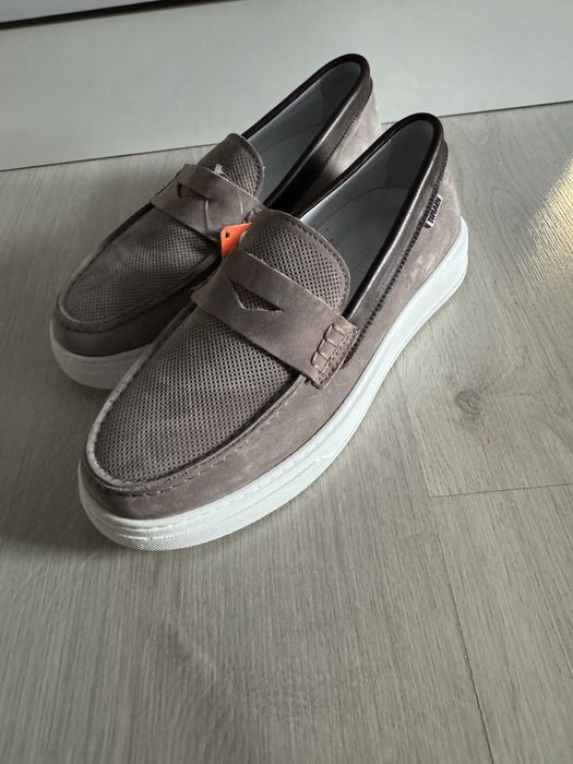 Продам стильные лоферы на мальчика Tiflant