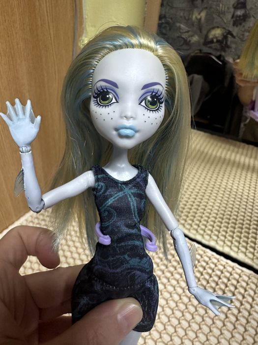 Продам куклу монстр хвй!