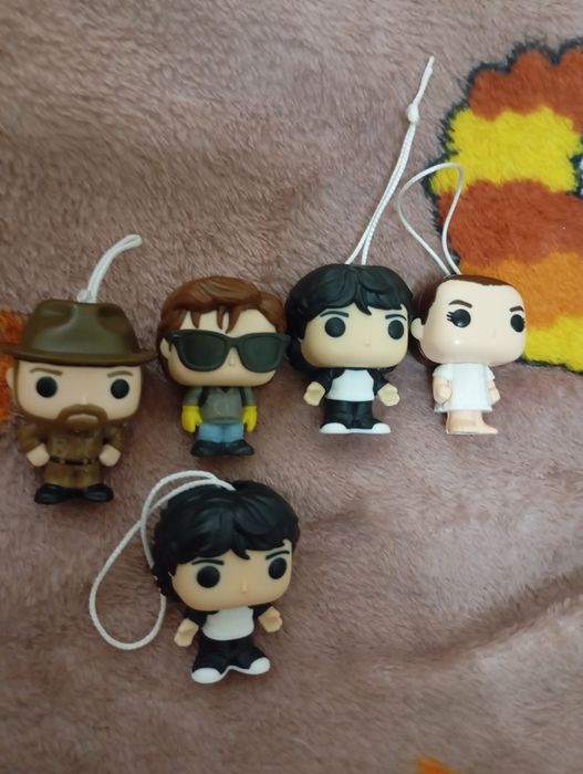 Фигурки с очень странных дел