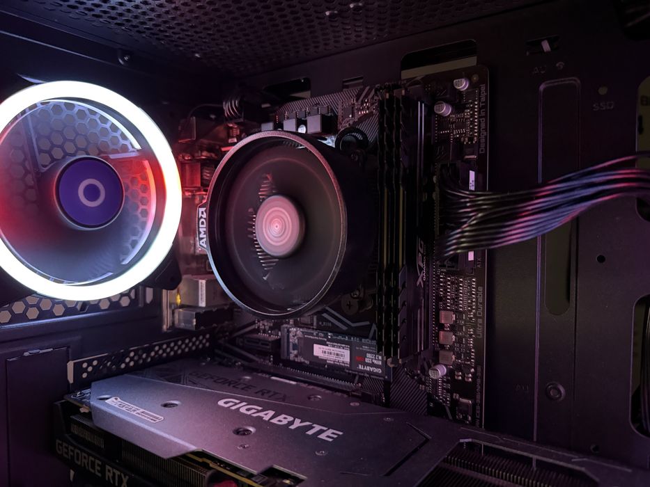 Vand Pc Gaming Premium RTX3060 16gb Ryzen 5 5600X