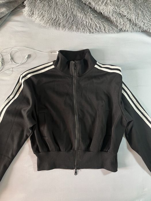 срочно продам кофту 3 полоски