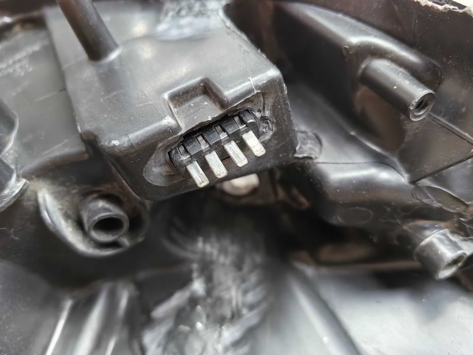 Фар за Mercedes GL X164 Bixenon / Мерцедес ГЛ Х164 Биксенон