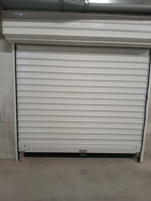 Продавам гараж до Гранд мол 17м2