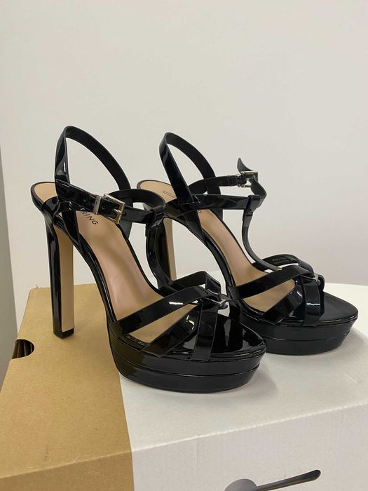 Елегантни обувки на висок ток - 40 номер