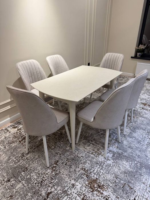 Стол и Стулья для кухня дом зал универсальное. Из металл ножки.