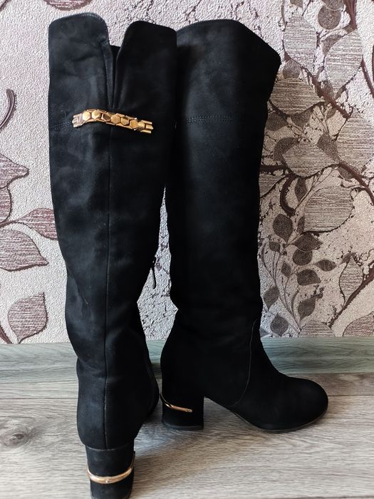 Отдам ботфорты 36 размер