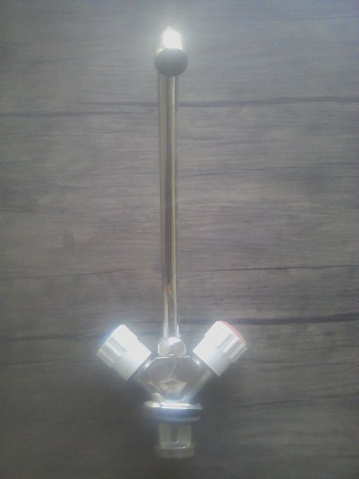 Смеситель для раковины