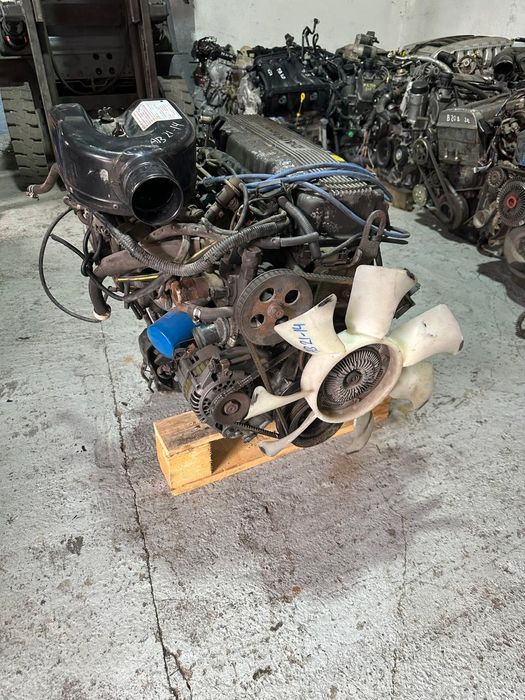 Двигатель Nissan Terrano 2 R20 KA24 2.4l