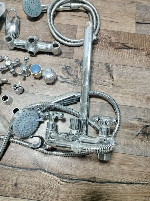 Продам смеситель и др на запчасти