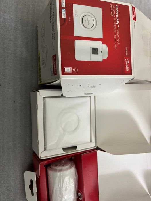 Termostat inteligent Danfoss 014G2440 Ally, pachet de pornire, alb,