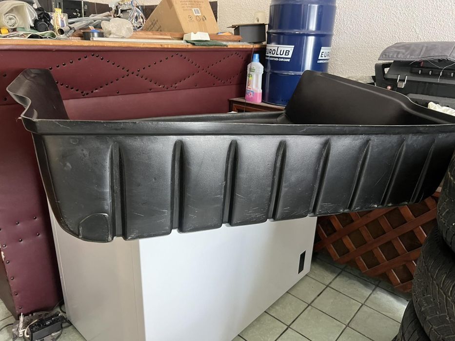 Оригинална вана за багажник MERCEDES BENZ ML W164