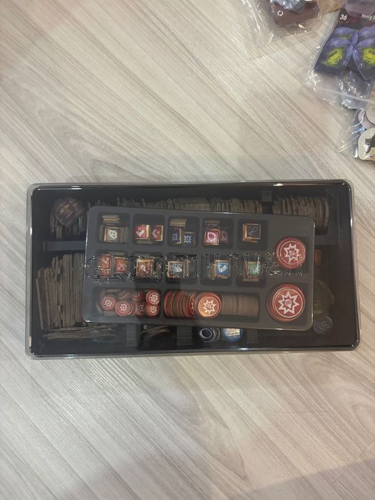 Настолна игра gloomhaven (2nd edition)