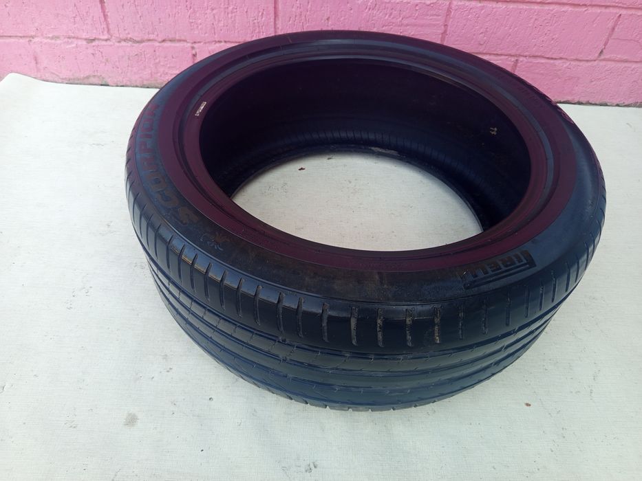 Болон 255/45 R 19 срочно