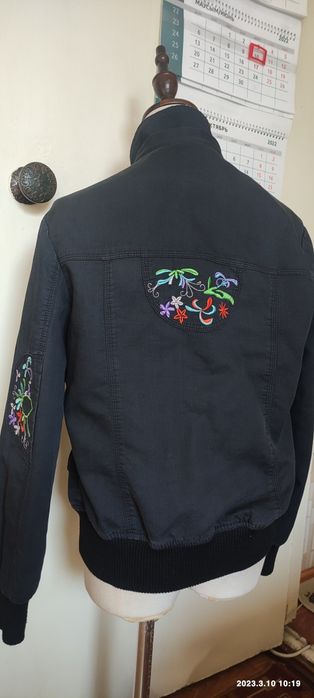 Куртка на девочку.