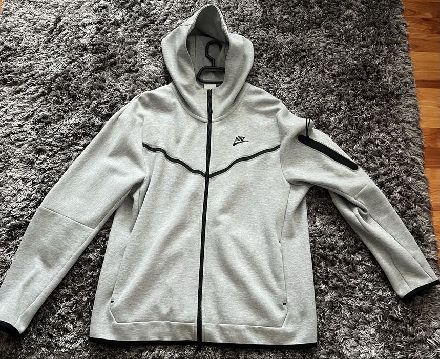 Nike Tech Flecee