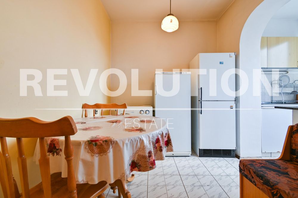 Дава се под наем Тристаен апартамент в София, Стрелбище - 95 кв.м за 450 € - Снимка #1