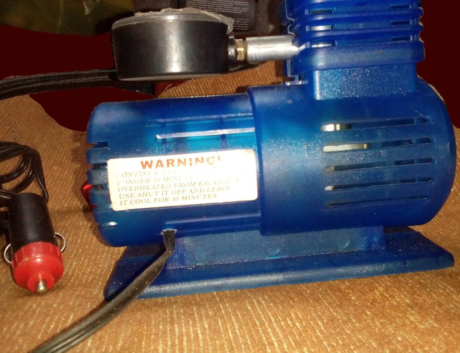 Продавам компресор 12в