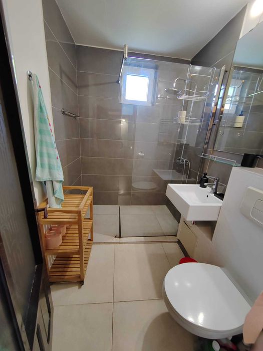 Proprietar inchiriez AP. 2 camere (prima inchiriere), 2 min metrou Costin Georgian
