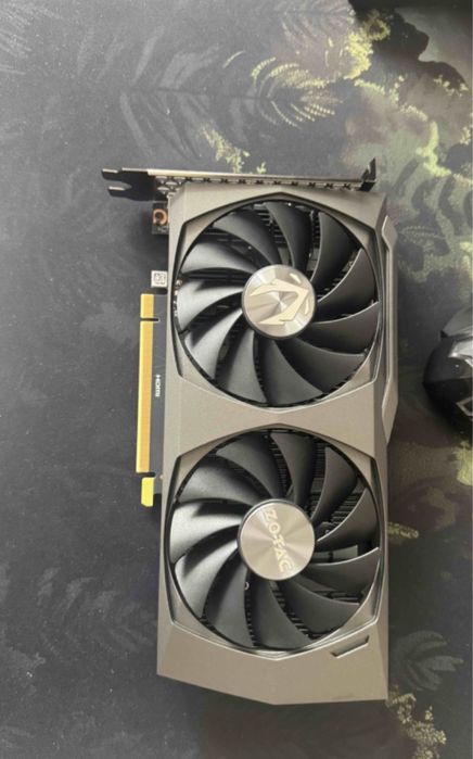 Видеокарта 3050 8 gb