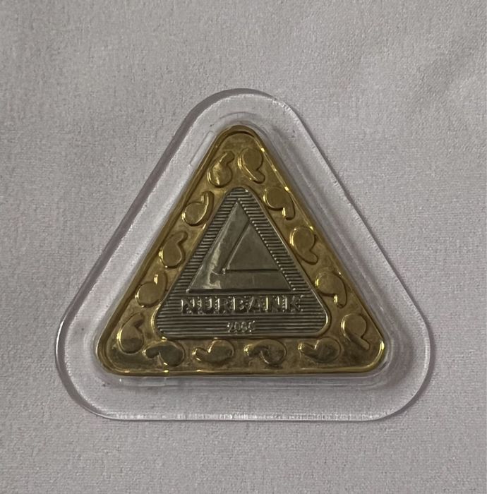 Подарочная монета Нурбанк 2006г