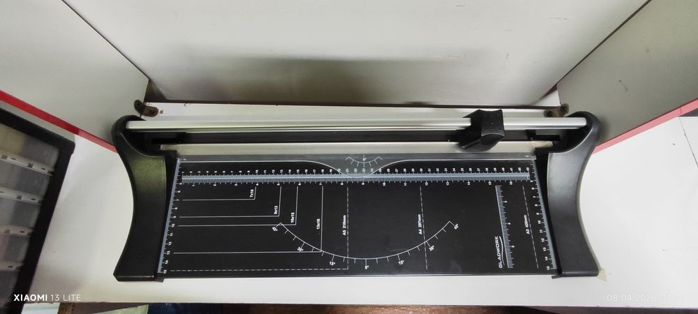 роликовый резак для бумаги