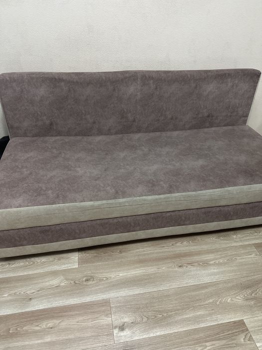 Отдам диван б/у даром