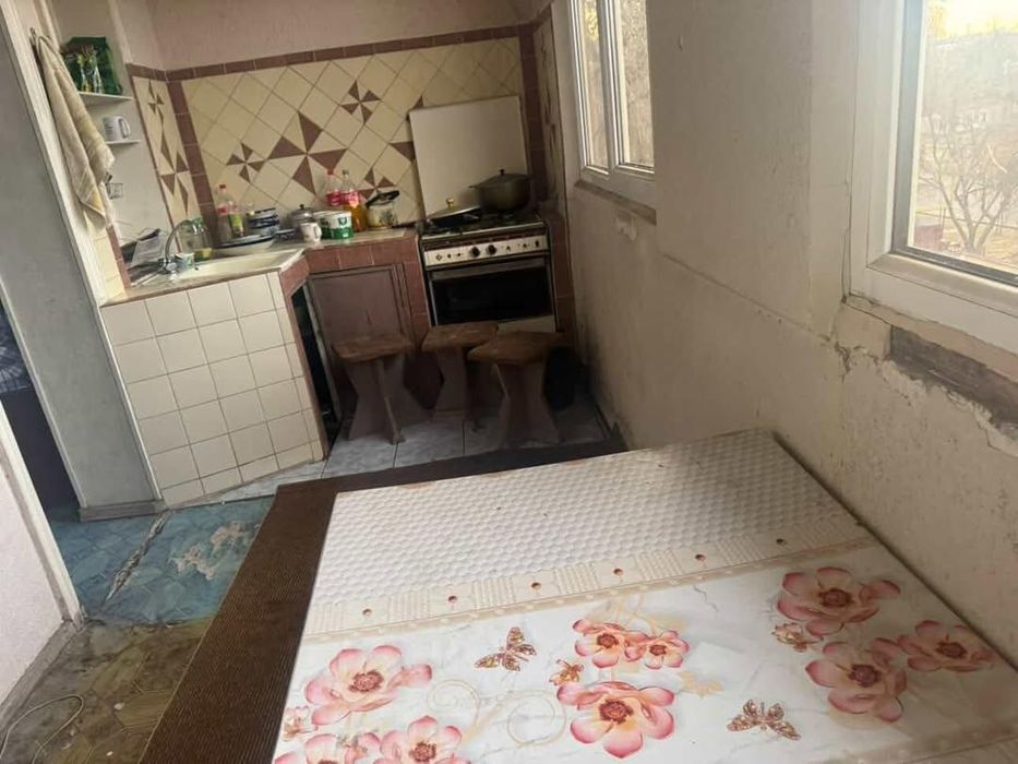 Аренда квартиры 1/4/4 Алмазарский район.  Каракамыш . М. Беруний студ.