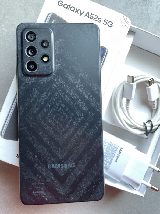 Samsung A50 are 4/128Gb ca nou sau un Samsung A51