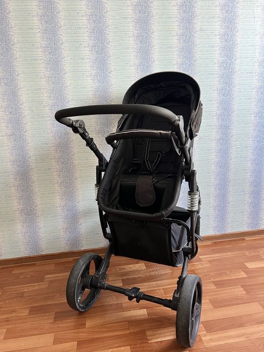 Продам коляску в хоршем качестве